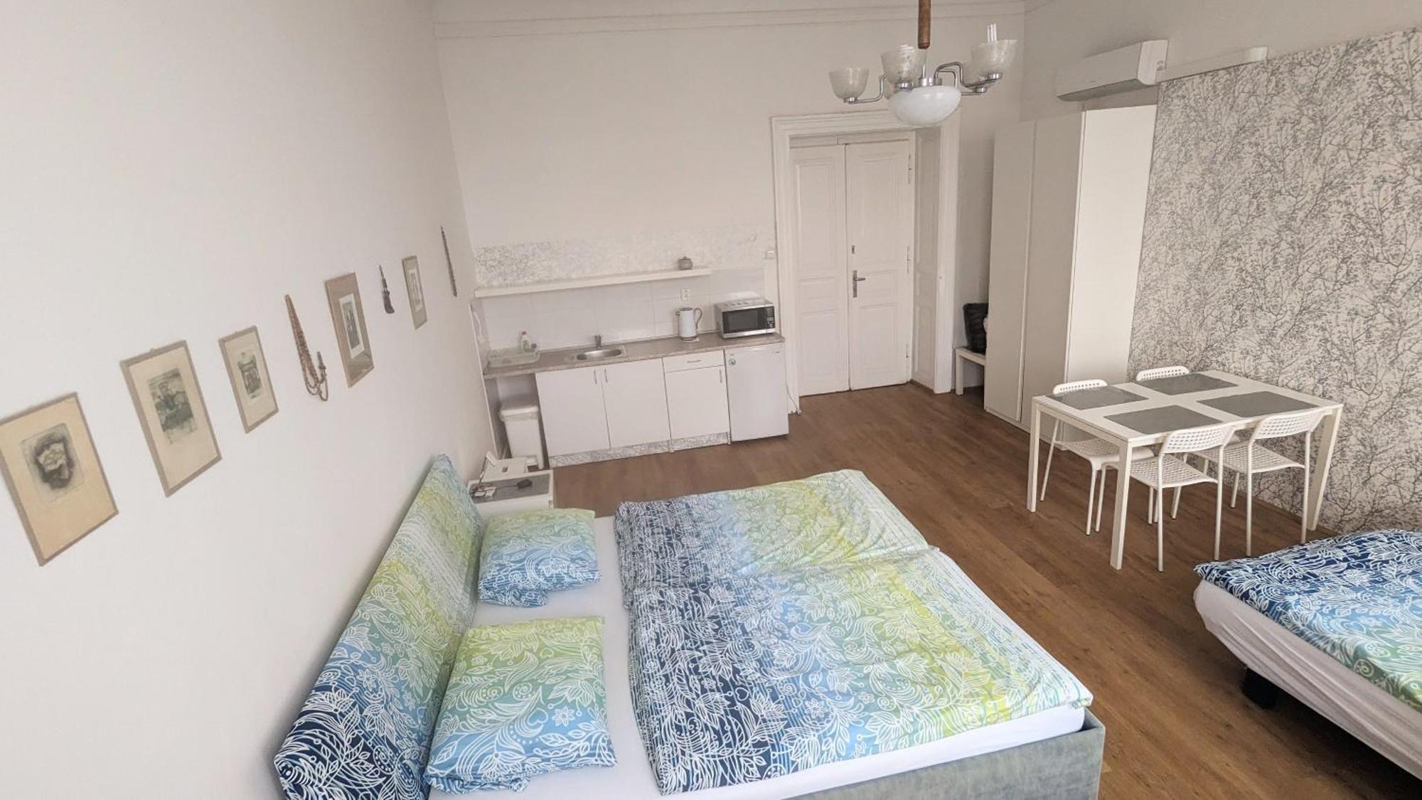 Apartments Katarina Прага Екстериор снимка